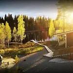 Lovely 10-person With A Lakeside Sauna And Hot Tub *