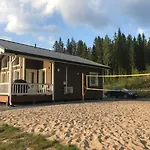 Lovely 10-person With A Lakeside Sauna And Hot Tub