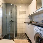 Lovely 10-person With A Lakeside Sauna And Hot Tub Вилла Korpela (Pirkanmaa)