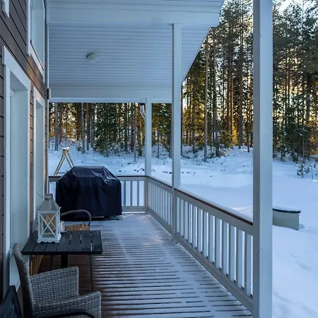 Lovely 10-person With A Lakeside Sauna And Hot Tub Villa Korpela (Pirkanmaa)